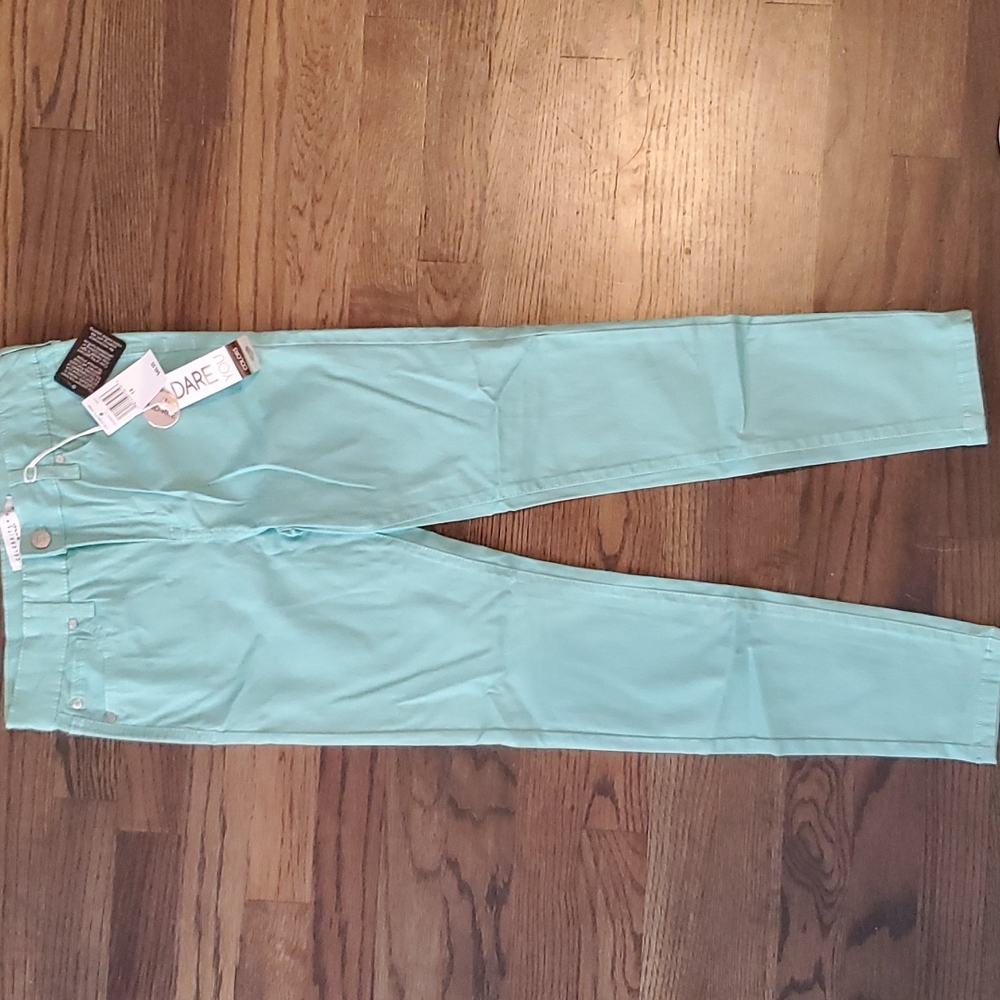 NWT Skinny Jeans